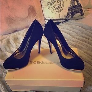 SOLD! BCBGeneration- BG-Putnam suede pumps